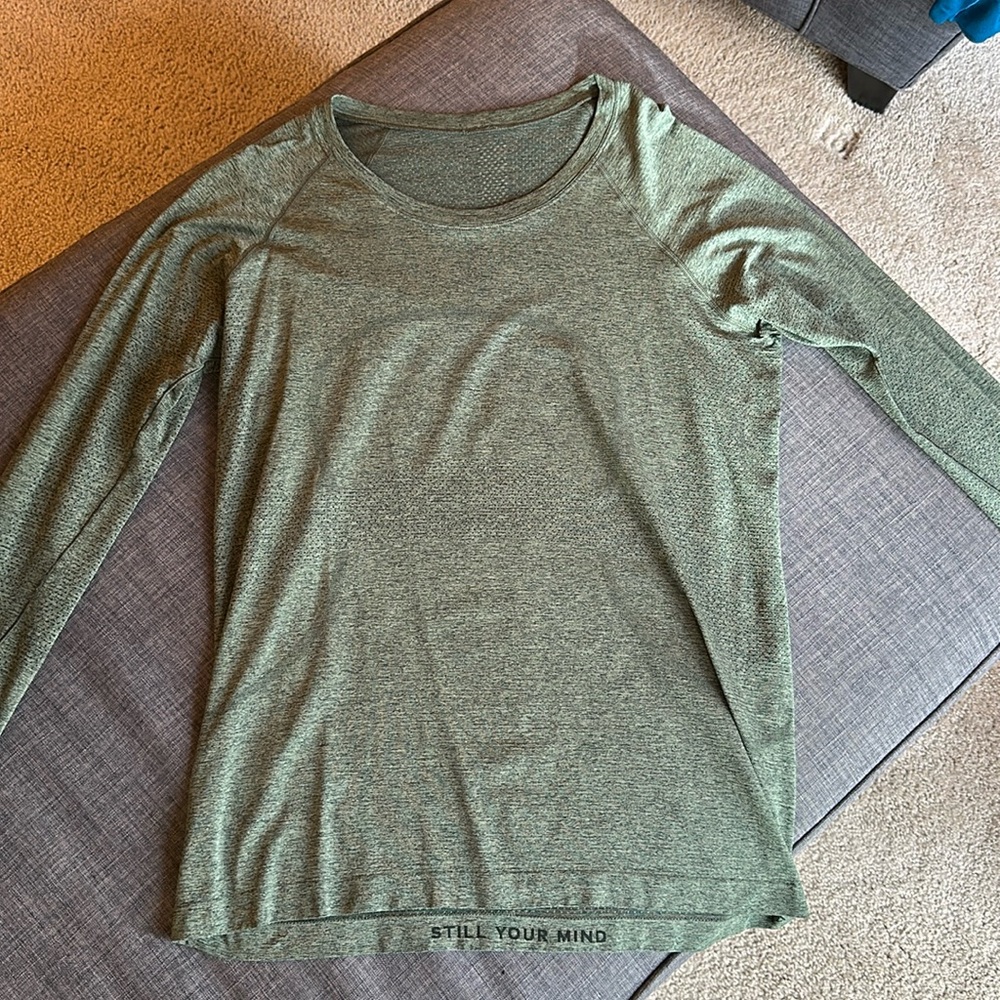 Lululemon long sleeve swiftly